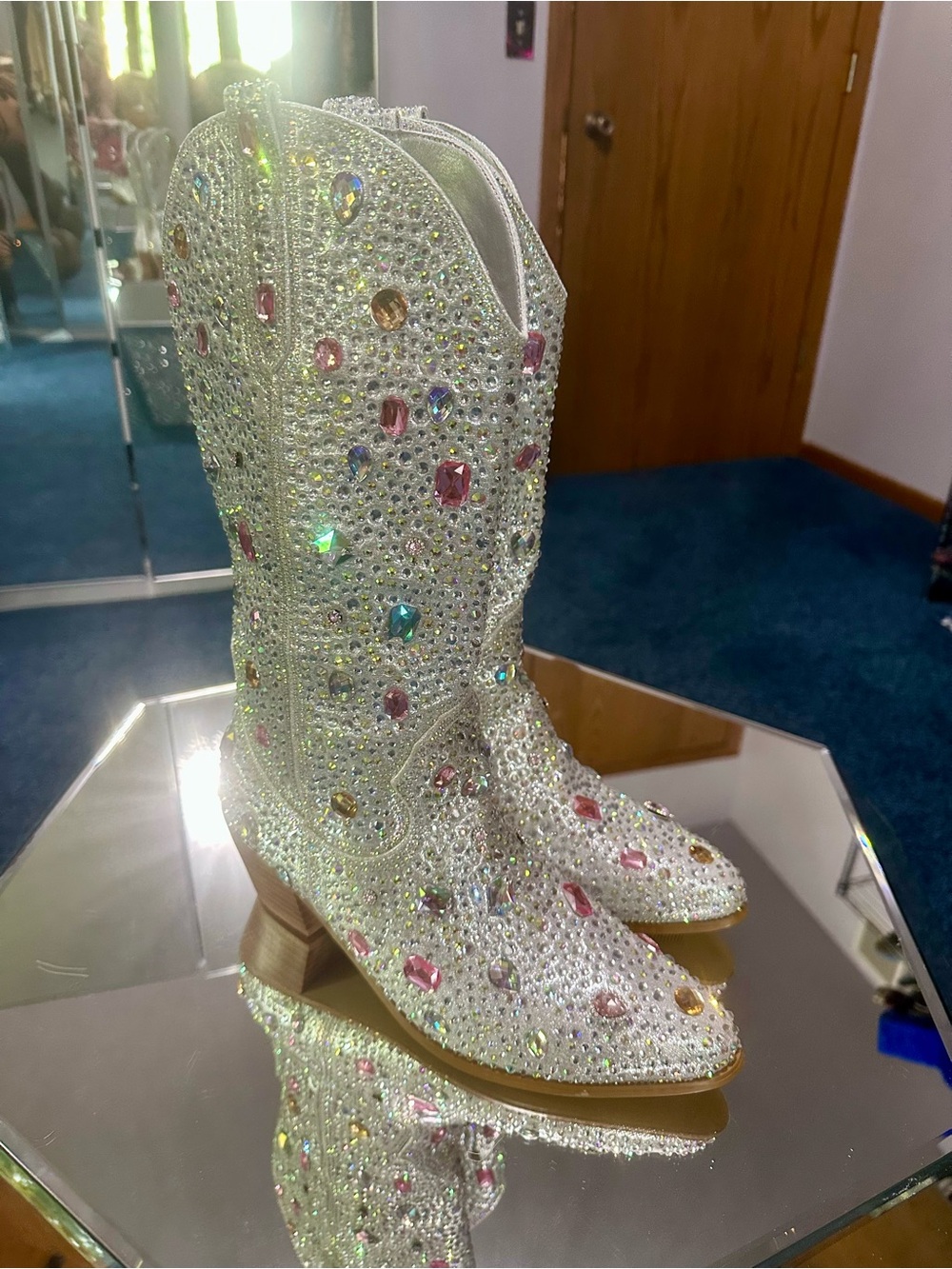 Crystal-Embellished White Western Combat Boots - Women's Fashion